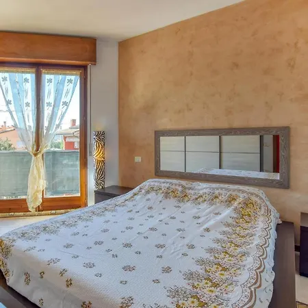 Awesome In With Kitchen Apartment *